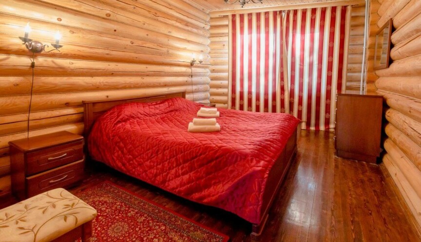 Двухкомнатный в коттедже